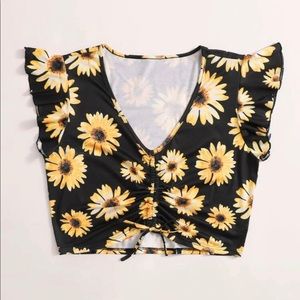 Plus Sunflower Print Drawstring Front Crop Top